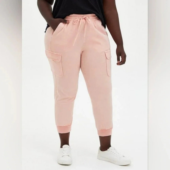 TORRID Relaxed Fit Jogger Stretch Challis Mid-Rise Cargo Pocket Pant Size 5X - Picture 1 of 8